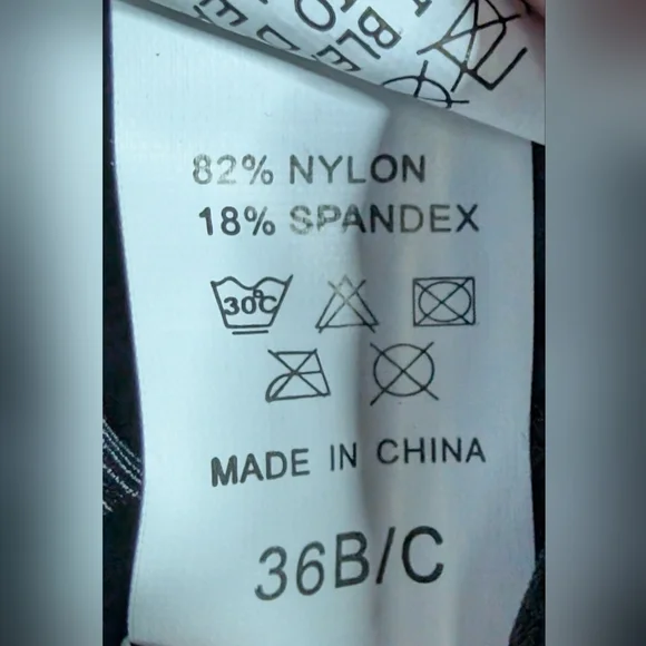 Cocoship Sporty Pink & Black Bikini / Swim Top – UPF 50+ – 36B/C – NWT - Picture 2 of 3